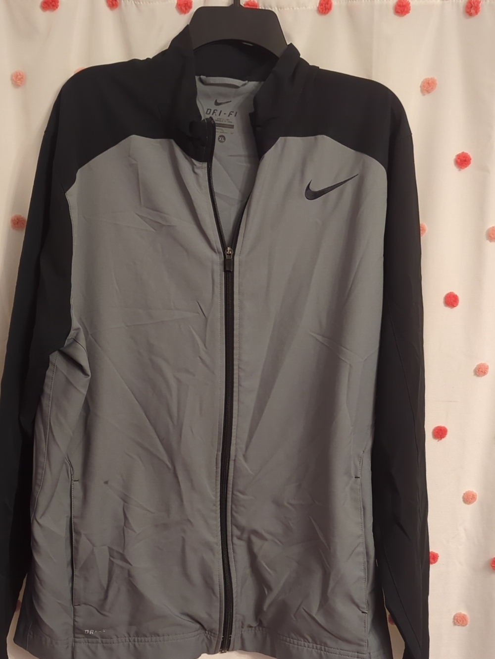 Nike Men’s Gray and Black Dri-FIT Performance Full-Zip Jacket